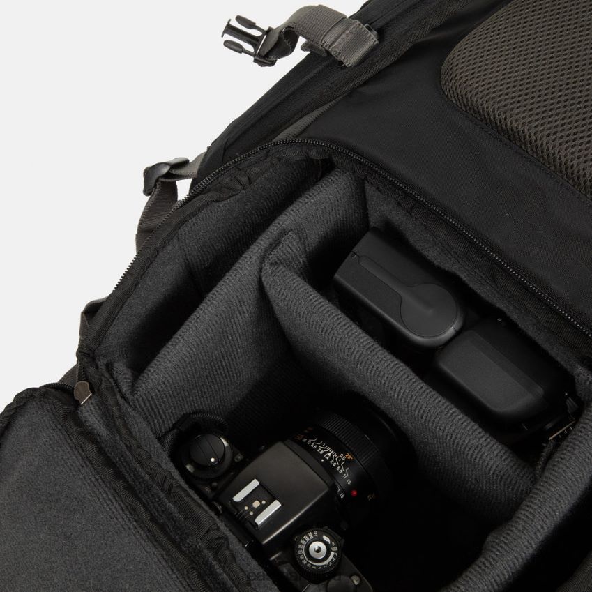 educación física Eastpak paquete de cámara negro 62TTDP77 mochilas